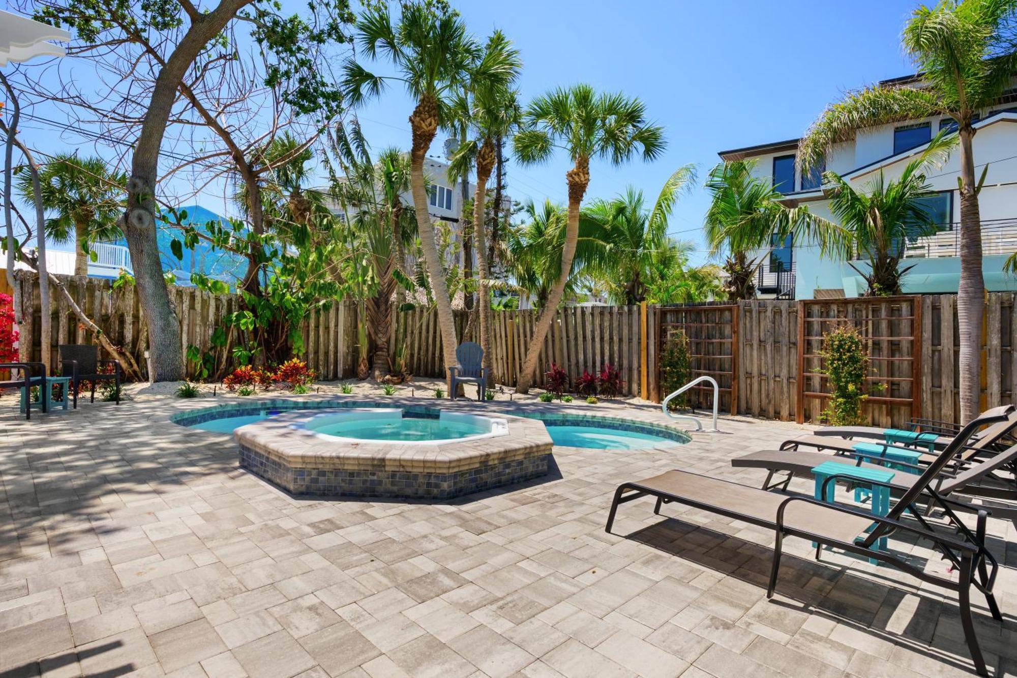 The Ringling House Resort Cayo Siesta